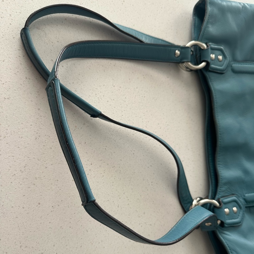 Elegant Blue Women's Tote Bag purse COACH - Picture 4 of 15